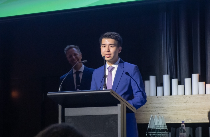 Arthur Chao accepts his banking category winner award at the AFR Top100 2020
